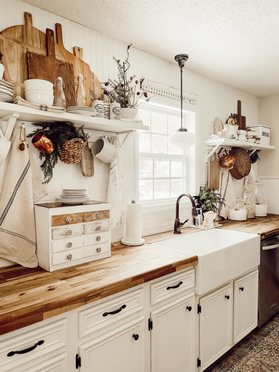 Farmhouse Kitchen Revamp - Itty Bitty Farmhouse