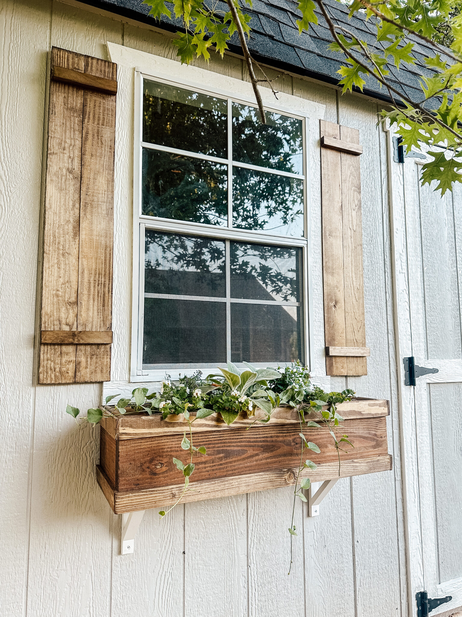 She Shed Diy Flower Boxes - Itty Bitty Farmhouse